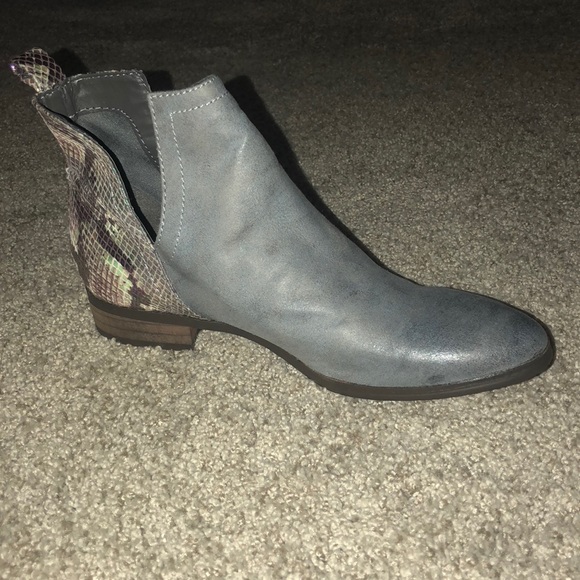 cute slip on booties - Picture 3 of 3